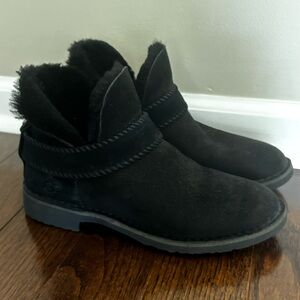 ❗️UGG McKay Boots❗️Discontinued, Black, Woman’s Size 8- Great Condition!